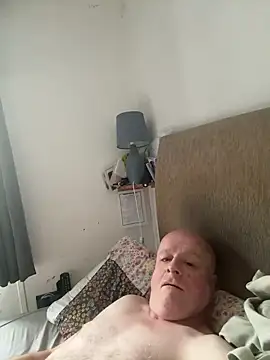 Snapshot of locallad88 chatting on 14, 10, 2025 locallad88 online show from 14, 10, 2025