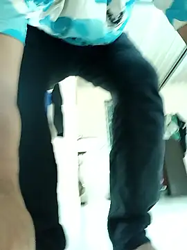 Snapshot of hejehebdndn chatting on 23, 11, 2025 hejehebdndn online show from 23, 11, 2025