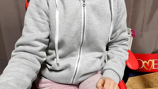 xSportyKatyx online show from 7, 3, 2025