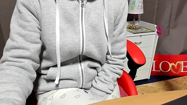 xSportyKatyx online show from 10, 3, 2025