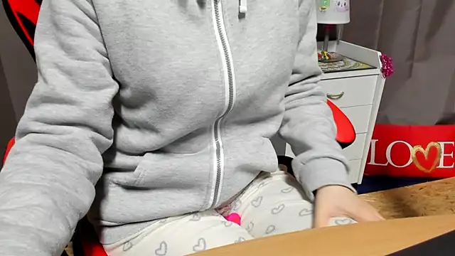 xSportyKatyx online show from 11, 3, 2025