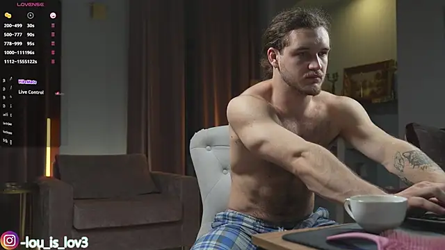 Louis Karlos online show from 30, 10, 2025