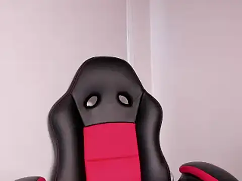 madelaine blosson online show from 8, 12, 2024