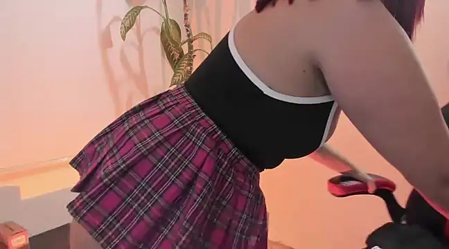 madelaine blosson online show from 18, 3, 2025