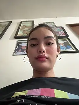 Snapshot of AlexandraMooree chatting on 14, 2, 2025 AlexandraMooree online show from 14, 2, 2025