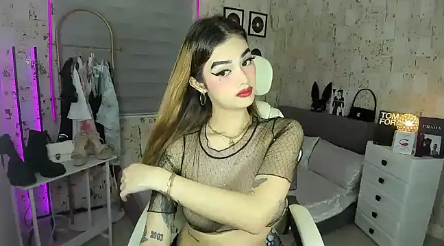 Snapshot of AlexandraMooree chatting on 21, 2, 2025 AlexandraMooree online show from 21, 2, 2025