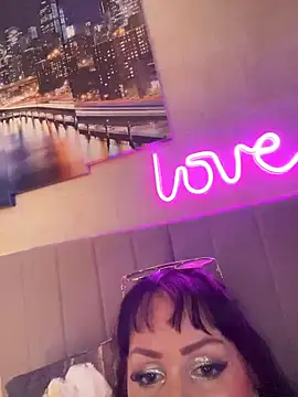 Snapshot of Lolaley2 chatting on 9, 10, 2025 Lolaley2 online show from 9, 10, 2025