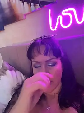 Snapshot of Lolaley2 chatting on 16, 10, 2025 Lolaley2 online show from 16, 10, 2025