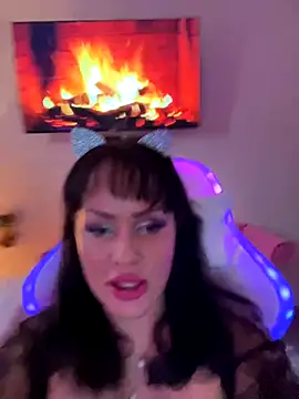 Snapshot of Lolaley2 chatting on 24, 10, 2025 Lolaley2 online show from 24, 10, 2025