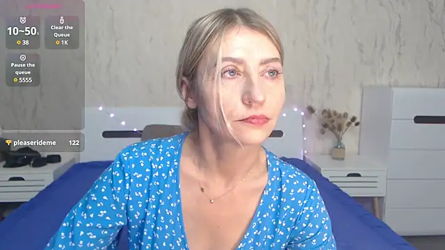 ZoeGrant online show from 21, 12, 2024