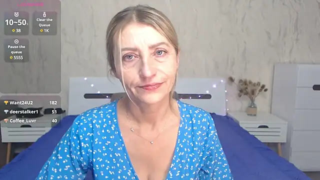 ZoeGrant online show from 28, 12, 2024