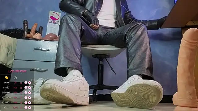 Snapshot of TomLover_12 chatting on 26, 2, 2026 TomLover 12 online show from 26, 2, 2026