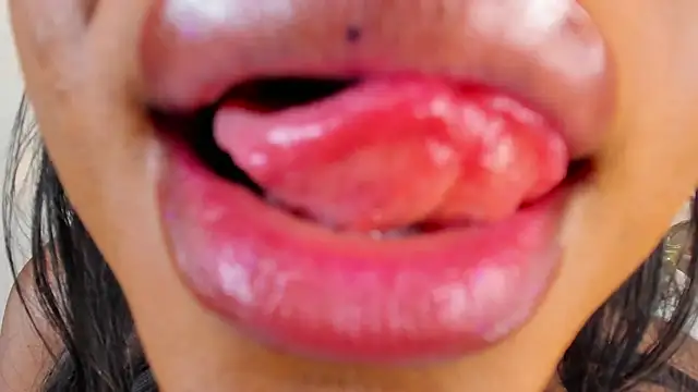 GianinaLewis online show from 13, 3, 2025