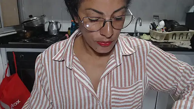 kateleyagrey online show from 13, 11, 2025