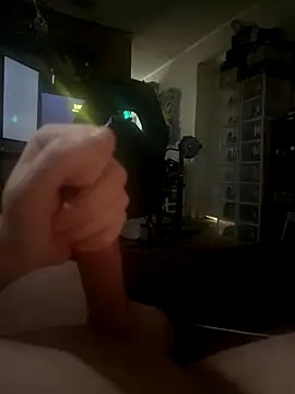 Snapshot of whitestroker chatting on 20, 11, 2025 whitestroker online show from 20, 11, 2025