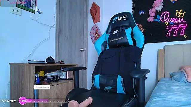 Snapshot of Hot_Brunette34 chatting on 22, 2, 2026 Hot Brunette34 online show from 22, 2, 2026