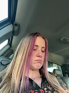 Snapshot of ClumsyLink chatting on 11, 1, 2026 ClumsyLink online show from 11, 1, 2026