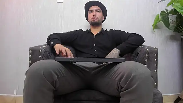 matteosantos online show from 28, 2, 2025