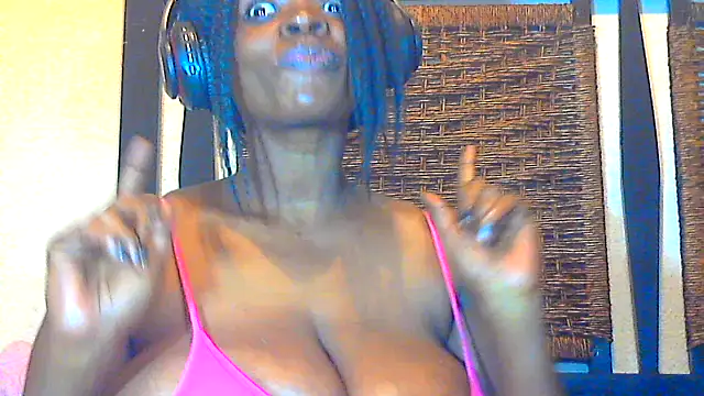 CallyCallienteXxX online show from 18, 3, 2025