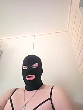 Papiercedbisex online show from 3, 4, 2026