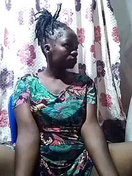 Snapshot of shape30 chatting on 21, 10, 2025 shape30 online show from 21, 10, 2025