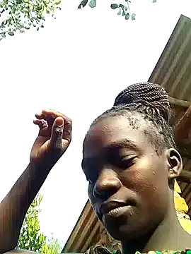 Snapshot of shape30 chatting on 22, 11, 2025 shape30 online show from 22, 11, 2025