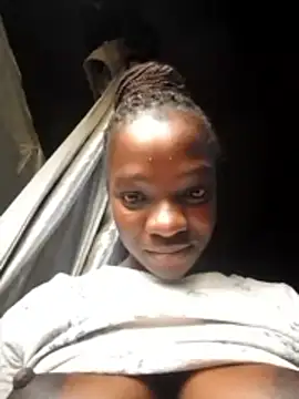 Snapshot of shape30 chatting on 22, 12, 2025 shape30 online show from 22, 12, 2025