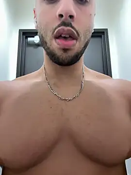 Snapshot of pimentfort77 chatting on 21, 3, 2025 pimentfort77 online show from 21, 3, 2025