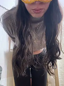 SHARONRodrig online show from 13, 3, 2026