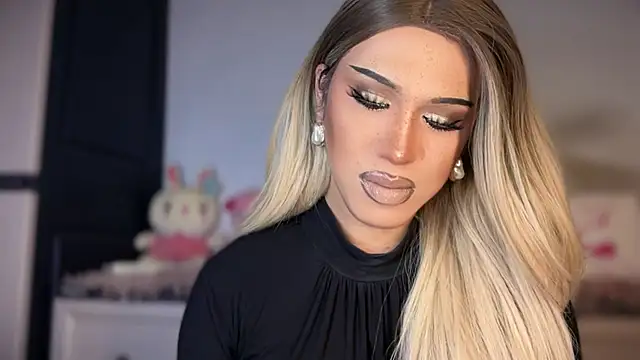 Ts glamxxxx online show from 15, 1, 2026