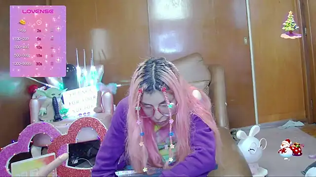 Snapshot of Skinygirl chatting on 10, 10, 2025 Skinygirl online show from 10, 10, 2025