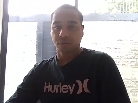 Snapshot of Juninho10c chatting on 23, 11, 2025 Juninho10c online show from 23, 11, 2025