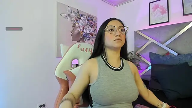 lucy neil online show from 15, 10, 2025