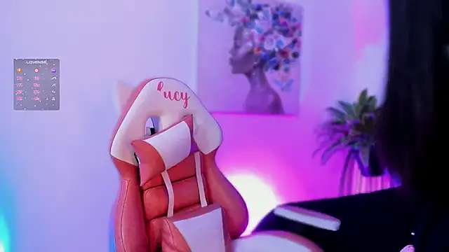 lucy neil online show from 25, 10, 2025