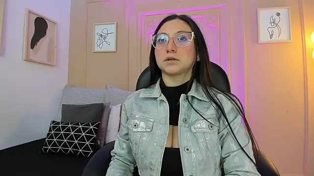 Snapshot of lucy_neil chatting on 12, 3, 2026 lucy neil online show from 12, 3, 2026