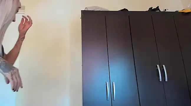 drippyorlovee online show from 14, 1, 2025