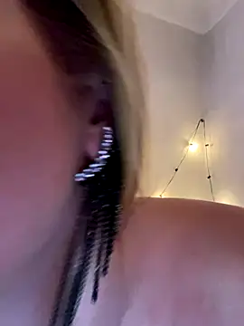 Lady  Maria online show from 6, 11, 2025