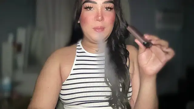 Snapshot of MissCataleyaxxx chatting on 15, 11, 2025 MissCataleyaxxx online show from 15, 11, 2025