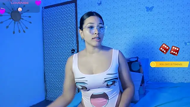 Snapshot of caylinhot7 chatting on 18, 10, 2025 caylinhot7 online show from 18, 10, 2025