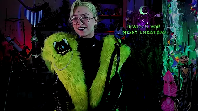 Snapshot of Scarlett_Wanner chatting on 20, 12, 2024 Scarlett Wanner online show from 20, 12, 2024