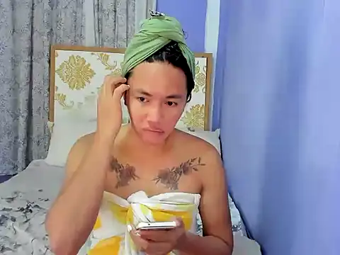 Snapshot of lady_kim_boner chatting on 1, 11, 2025 lady kim boner online show from 1, 11, 2025