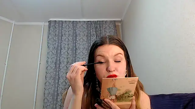 SecretWithJessie online show from 18, 12, 2024