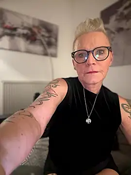 German Milf online show from 1, 12, 2024