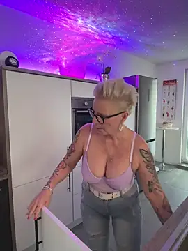 German Milf online show from 9, 11, 2025