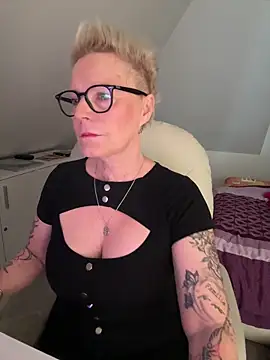 German Milf online show from 6, 1, 2026