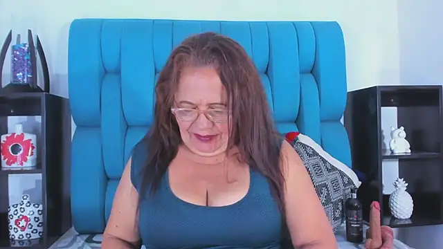 Keira Lennox online show from 30, 12, 2024