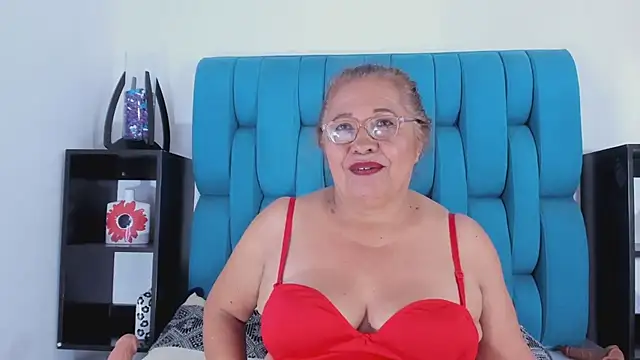 Keira Lennox online show from 6, 1, 2025
