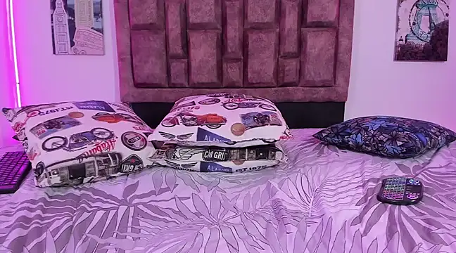 Snapshot of NaughtyAnaa chatting on 11, 1, 2025 NaughtyAnaa online show from 11, 1, 2025