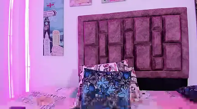 Snapshot of NaughtyAnaa chatting on 23, 1, 2025 NaughtyAnaa online show from 23, 1, 2025