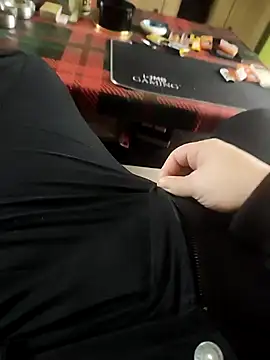 Snapshot of NickTheGreek99 chatting on 28, 1, 2025 NickTheGreek99 online show from 28, 1, 2025